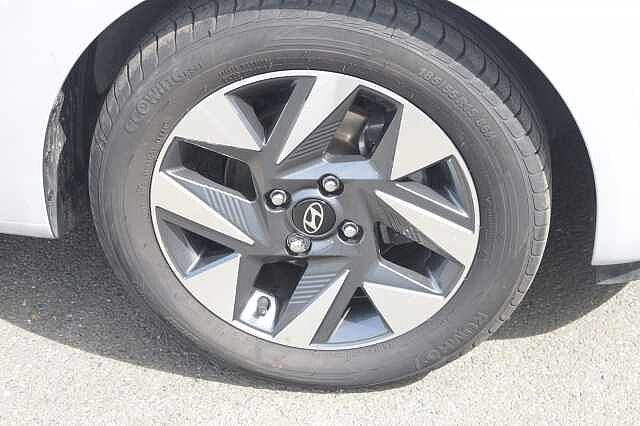 Hyundai i10 1.2 [79] Advance 5dr [Nav]