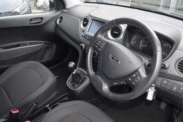 Hyundai I10 1.0 Play 5dr White