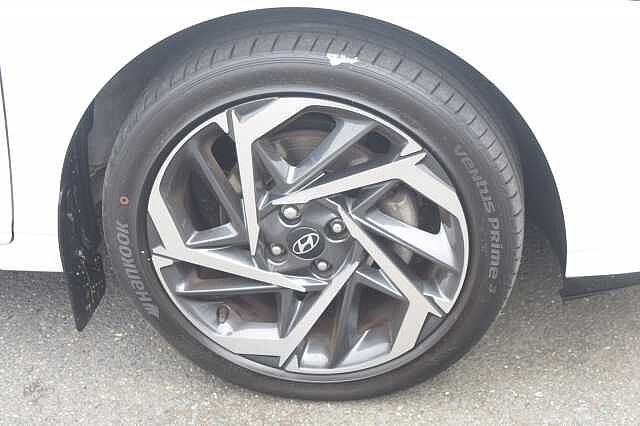 Hyundai I20 1.0T GDi 48V MHD Premium 5dr DCT White