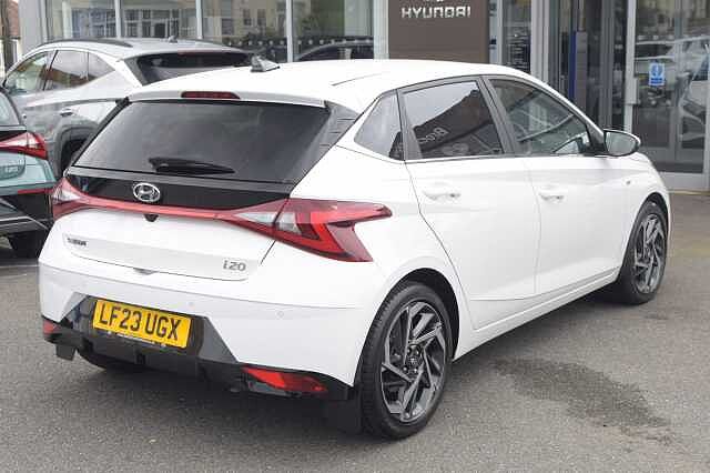Hyundai I20 1.0T GDi 48V MHD Premium 5dr DCT White