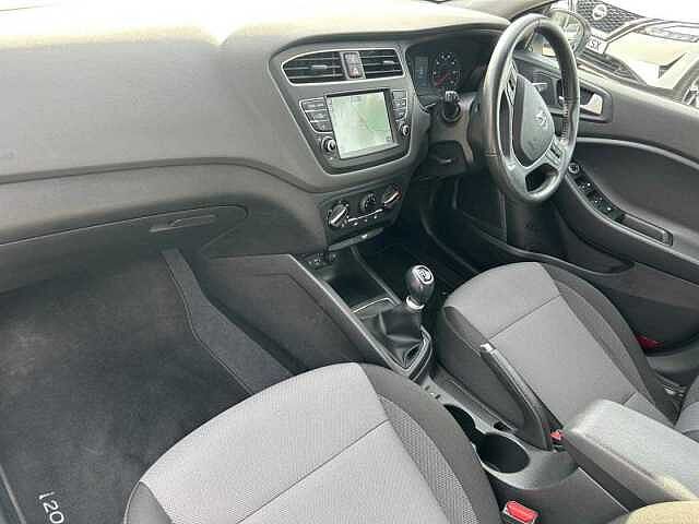 Hyundai I20 5 Door 1.2 MPi (84ps) PLAY White