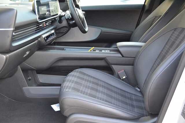 Hyundai IONIQ 6 FIRST EDITION AWD 325PS AUTO STUNNING TOP OF THE RANGE 4 DOOR COUPE, IMMACULATE