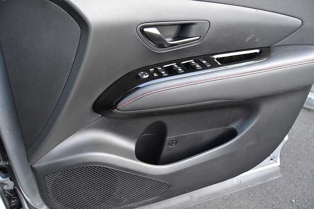 Hyundai TUCSON 1.6 TGDI PLUG-IN HYBRID 4WD N LINE AUTO, FANTASTIC MPG IN EXCELLENT CONDITION Shimmering Silver