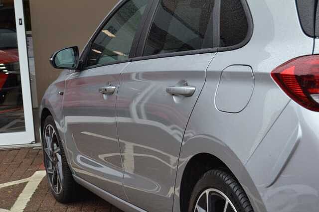 Hyundai I30 1.5 TGDI N LINE, IMMACULATE CONDITION WITH ONLY 14,081 MILES Shimmering Silver