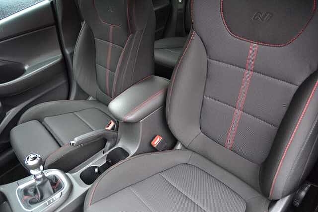 Hyundai I30 1.5 TGDI N LINE, IMMACULATE CONDITION WITH ONLY 14,081 MILES Shimmering Silver