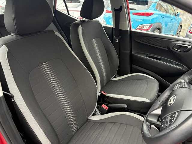 Hyundai I10 1.2 Advance 5dr Auto Red