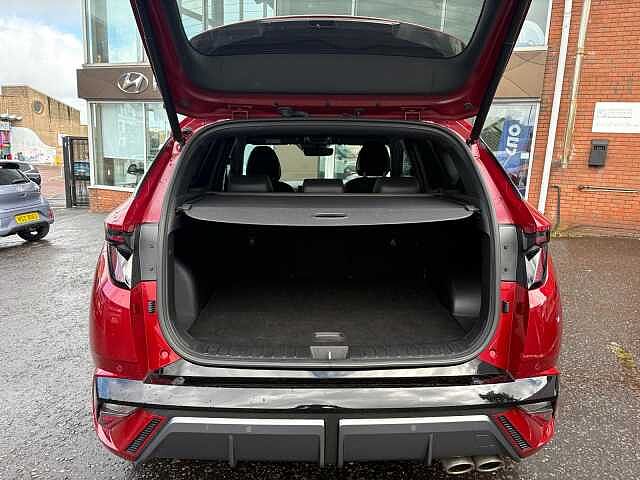 Hyundai TUCSON 1.6T Hybrid N Line 5dr Auto Red