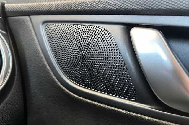 Hyundai KONA 64kWh Ultimate Auto 5dr (10.5kW Charger) Grey