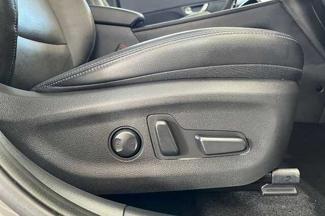 Hyundai KONA 64kWh Ultimate Auto 5dr (10.5kW Charger) Grey