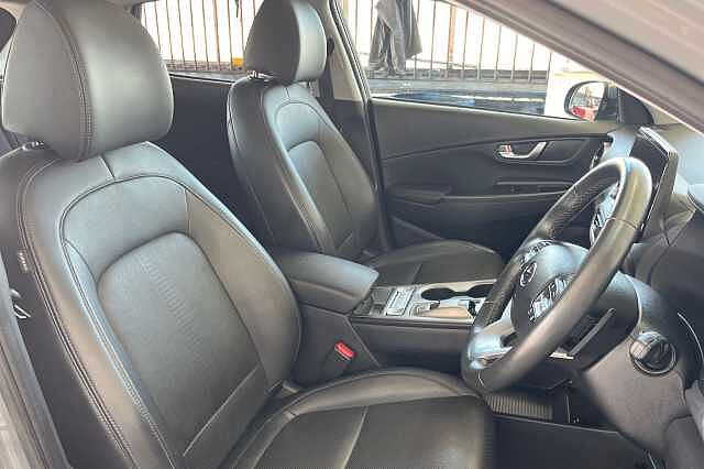 Hyundai KONA 64kWh Ultimate Auto 5dr (10.5kW Charger) Grey