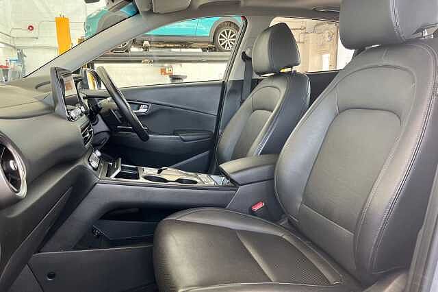 Hyundai KONA 64kWh Ultimate Auto 5dr (10.5kW Charger) Grey