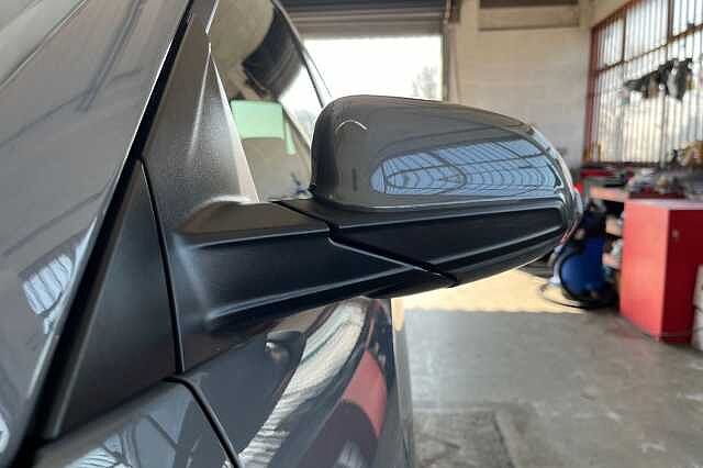 Hyundai KONA 64kWh Ultimate Auto 5dr (10.5kW Charger) Grey