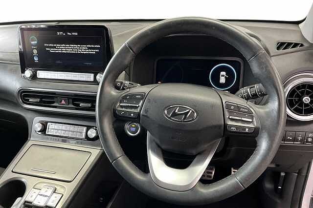 Hyundai KONA 39kWh Premium Auto 5dr (10.5kW Charger) Grey