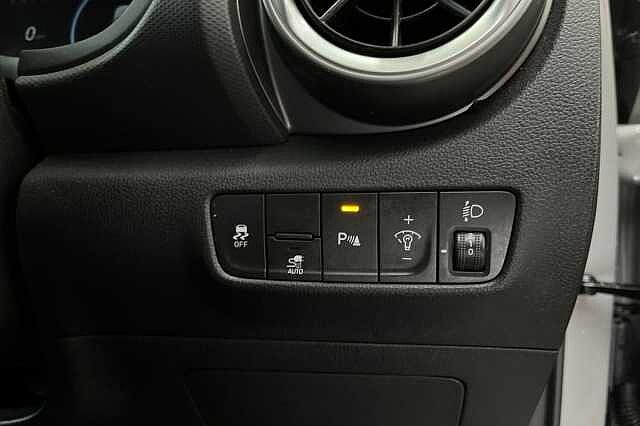 Hyundai KONA 39kWh Premium Auto 5dr (10.5kW Charger) Grey