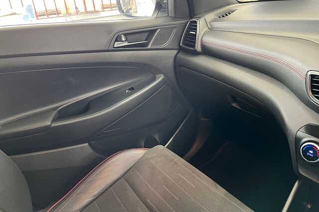 Hyundai TUCSON 1.6 T-GDi N Line DCT Euro 6 (s/s) 5dr White