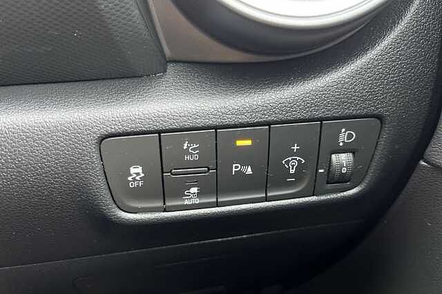 Hyundai KONA 64kWh Ultimate Auto 5dr (10.5kW Charger) Blue