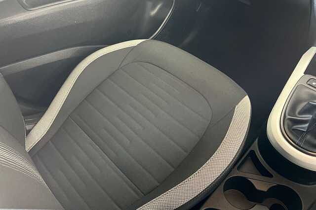 Hyundai I10 1.0 Premium Auto Euro 6 (s/s) 5dr Red