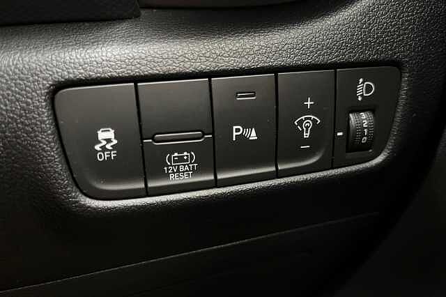 Hyundai KONA 1.6 h-GDi Premium DCT Euro 6 (s/s) 5dr Grey