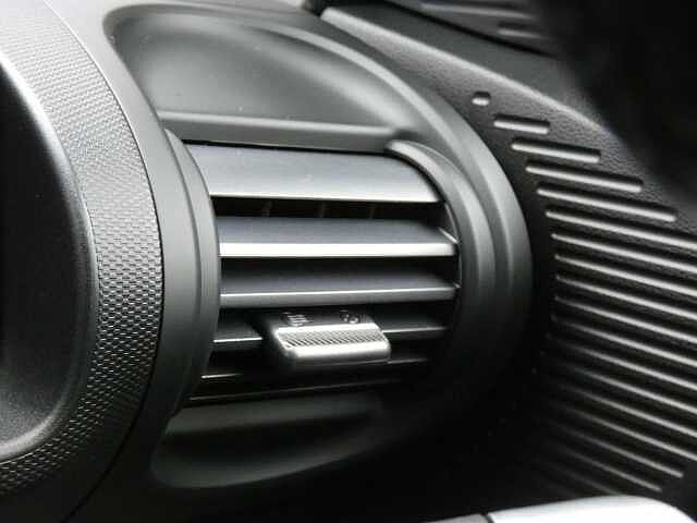 Hyundai INSTER Long Range 49kWh 02 Auto 5dr