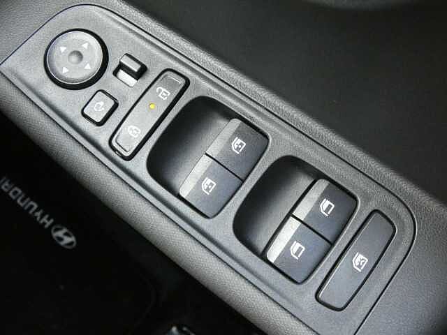 Hyundai INSTER Long Range 49kWh 02 Auto 5dr Black