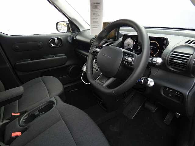Hyundai INSTER Long Range 49kWh 02 Auto 5dr Black
