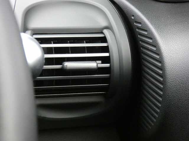 Hyundai INSTER Long Range 49kWh 02 Auto 5dr Black