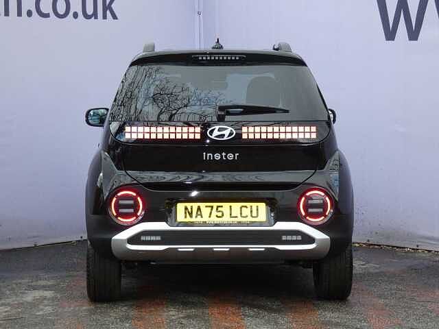Hyundai INSTER Long Range 49kWh 02 Auto 5dr Black