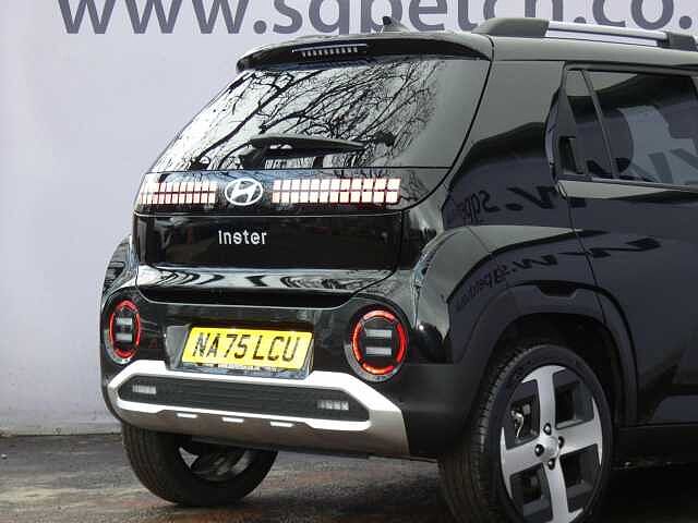 Hyundai INSTER Long Range 49kWh 02 Auto 5dr Black