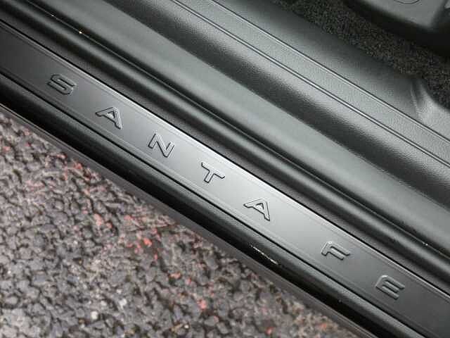 Hyundai SANTA FE 1.6 h T-GDi Calligraphy Auto 4WD Euro 6 (s/s) 5dr (7Seat) Black