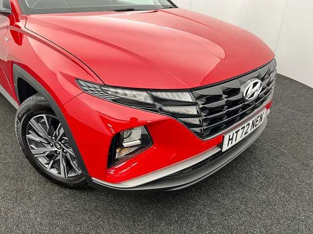 Hyundai TUCSON TGDi 48V MHD DCT SE Connect ENGINE RED