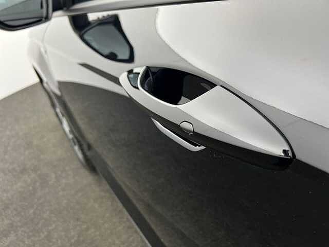 Hyundai KONA 1.6 Hybrid 138 DCT N Line ABYSS BLACK