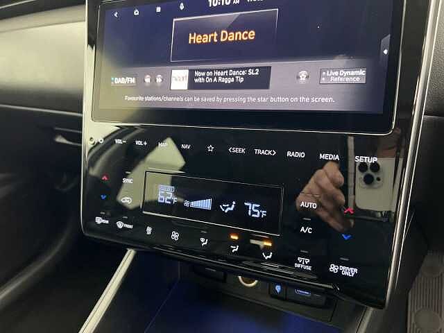 Hyundai TUCSON 1.6 TGDi Hybrid 230 Ultimate 5dr 2WD Auto SHIMMERING SILVER