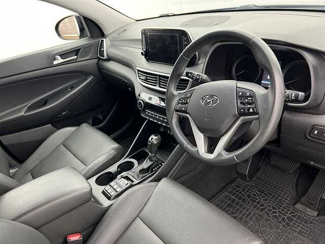Hyundai TUCSON 1.6 CRDi 136 DCT Premium PHANTOM BLACK