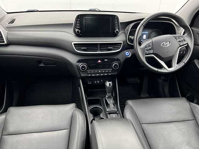 Hyundai TUCSON 1.6 CRDi 136 DCT Premium PHANTOM BLACK