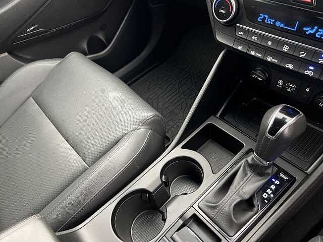 Hyundai TUCSON 1.6 CRDi 136 DCT Premium PHANTOM BLACK