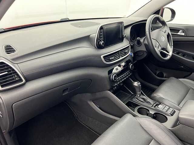 Hyundai TUCSON 1.6 CRDi 136 Premium SE 5dr 2WD DCT FIERY RED