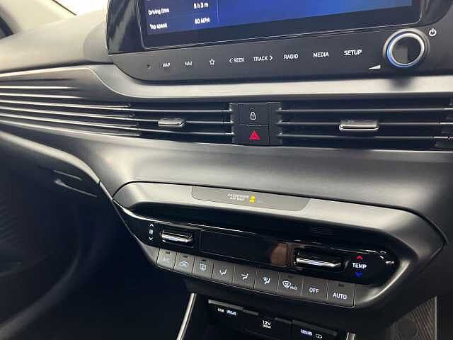 Hyundai BAYON 1.0 TGDi 48V MHEV Premium 5dr DCT MANGROVE GREEN