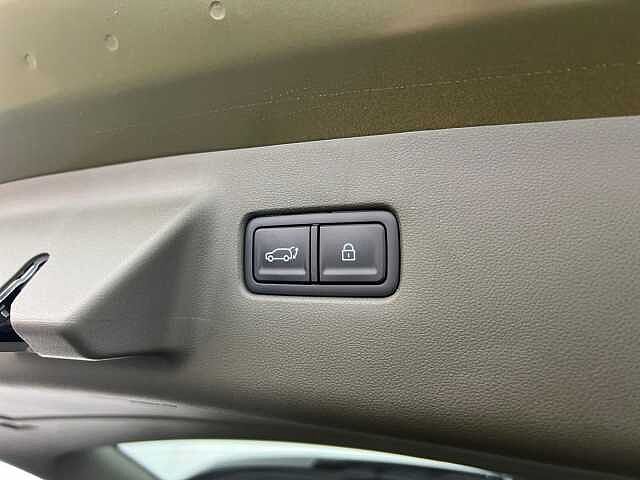 Hyundai SANTA FE 1.6 TGDi Plug-in Hybrid Ultimate OLIVE GREEN