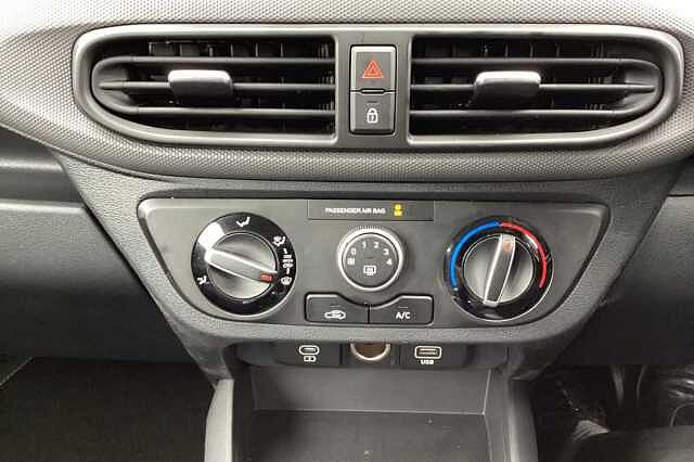 Hyundai I10 1.2 [79] Advance 5dr Auto [Nav] Hatchback Black