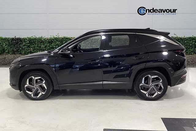 Hyundai TUCSON 1.6 TGDi Plug-in Hybrid Premium 5dr 4WD Auto Black