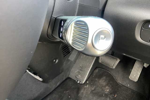 Hyundai INSTER 85kW 02 49kWh 5dr Auto Black