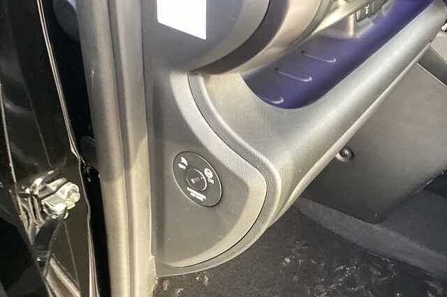 Hyundai INSTER 85kW 02 49kWh 5dr Auto Black