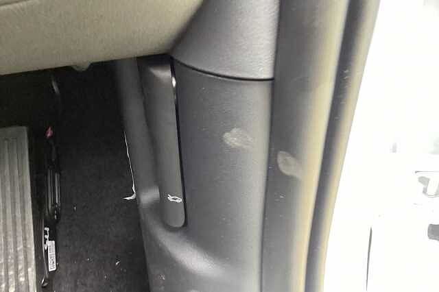 Hyundai SANTA FE 1.6 TGDi PHEV Calligraphy 5dr 4WD Auto [6 Seats] White