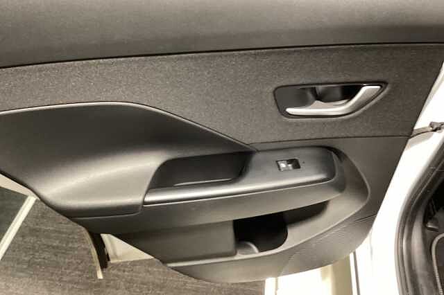 Hyundai KONA 160kW Advance 65kWh 5dr Auto White
