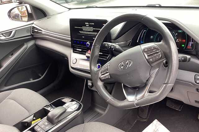 Hyundai IONIQ 100kW Premium 38kWh 5dr Auto Silver