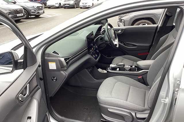 Hyundai IONIQ 100kW Premium 38kWh 5dr Auto Silver