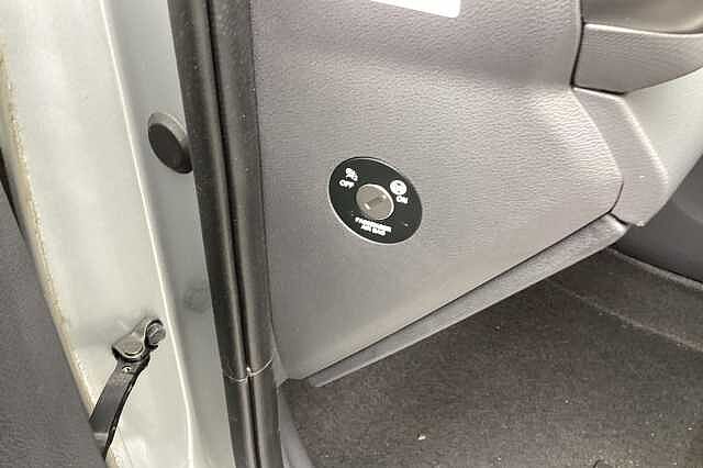 Hyundai IONIQ 100kW Premium 38kWh 5dr Auto Silver