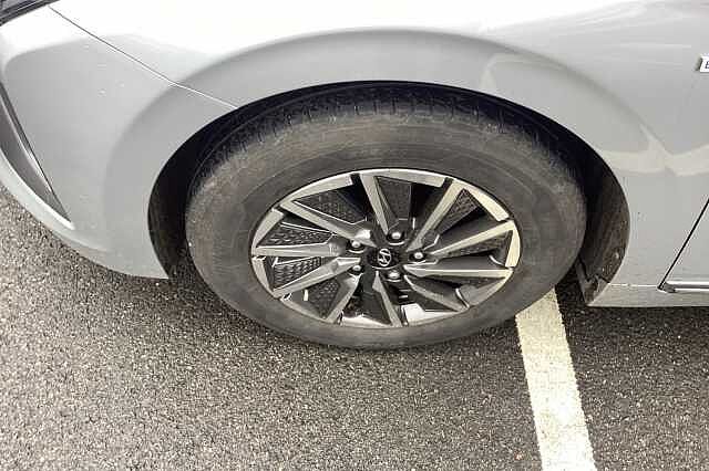 Hyundai IONIQ 100kW Premium 38kWh 5dr Auto Silver