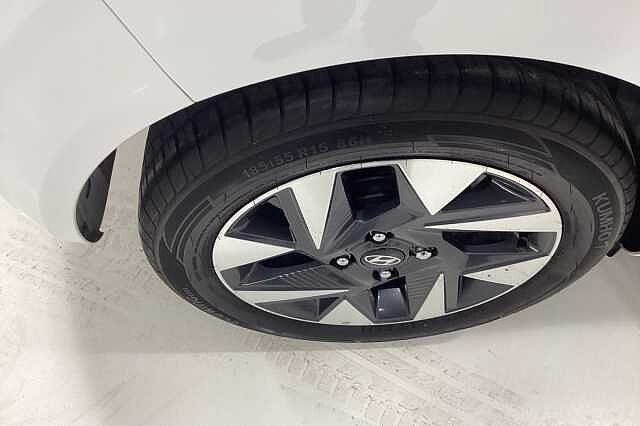 Hyundai I10 1.2 Advance 5dr Auto White