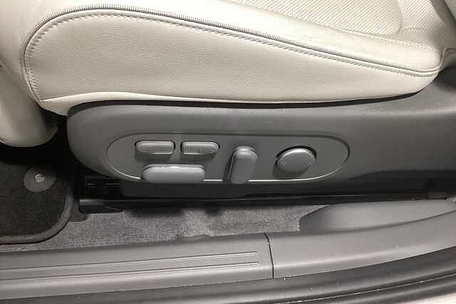 Hyundai IONIQ 5 239kW Ultimate 77 kWh 5dr AWD Auto Gold